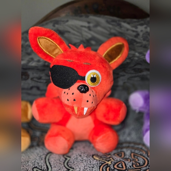 Five Nights at Freddys Plush - Shadow Freddy Fazbear & Foxy Pirate FNAF - Picture 3 of 6